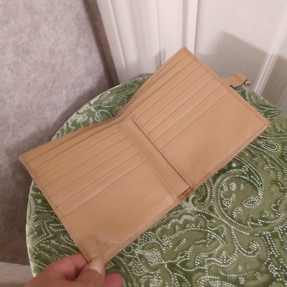 Gucci Classic Jackie O Wallet Beige - Picture 9 of 16